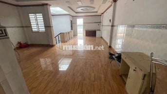 Cho thuê tầng lầu rộng rãi, giá rẻ, Bình Tân