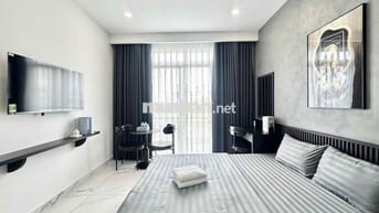 CĂN HỘ FULL NỘI THẤT BAN CÔNG THOÁNG GẦN NGÃ TƯ HÀNG XANH GIÁP Q1, Q2