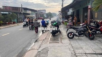 cho thuê nhà 1 chệch 1 lầu mặt tiền đường lớn giá 5tr