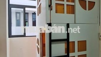 BOX CAO CẤP - CÓ THANG MÁY - THƯ VIỆN - NGAY TRƯỜNG ĐH IUH CS1 200M