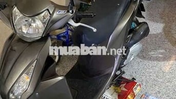 Cần tiền bán gấp  vision cuối 2016 xe còn đẹp