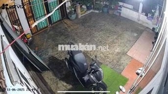 phòng riêng biệt khô chung chủ nhà