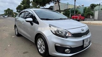 Kia Rio 2015 1.4 AT Sedan - 100000 km