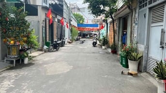 Bán gấp 106 m2 đất hẻm 12m xe hơi Song Hành, An Phú, Q2, TP. Thủ Đức