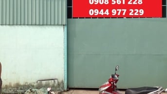 Nhà xưởng cho thuê phường hiệp thành quận 12 dt: 200m giá 10 triêu/th