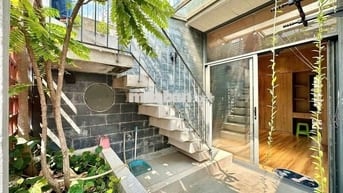 CHỈ NHỈNH 7 TỶ -NHÀ ĐẸP KHÔNG GIAN XANH KTS THIẾT KẾ- 5 TẦNG, NGAY HXH