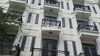 Cho thuê phòng ban công. Khu vip Bảo Ngọc