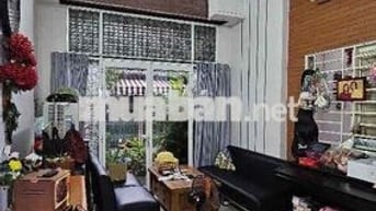 BÁN NHÀ PHÚ THỌ HÒA – ĐÚC BÊ TÔNG CỐT THÉP NGAY KHU CHỢ VẢI 43M2 5,2TỶ