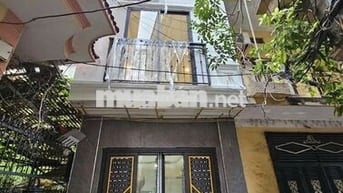 Bán gấp! Nhà Đống Đa 40m², 6 tầng, thang máy, ngõ nông, 2 thoáng