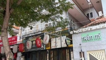 NHÀ THUÊ MT Tạ Quang Bửu F5Q8 đt: 6m x 20m, 3 lầu st đối diện Giá Việt