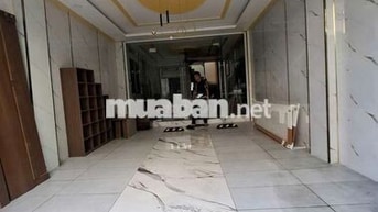 Nhà Full Nội Thất đẹp Long lanh Dt 4,5x18. 3 tầng giá 25 Triệu