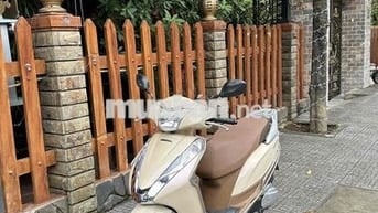 lead máy rin ngon,chạy nhẹ nhàng