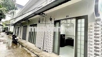 Phòng Mặt Tiền Đ. Võ Trường Toản