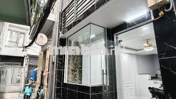 NHÀ BÁN 2 TẦNG, 3PN, KHÉP KÍN, HẺM CMT8, P13,Q3 CHỦ BÁN GẤP 4.9 TỶ TL.