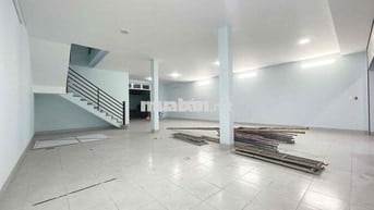 Cho thuê mặt bằng 1T1L (2 tầng trống suốt- dtsd 450m2)P. Trảng Dài.