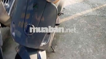 Cần bán Xe Vespa còn rin 8tr