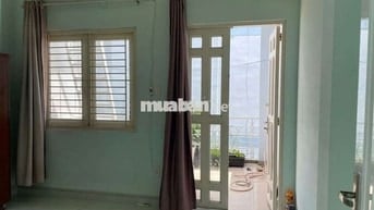 CHO THUÊ PHÒNG 25M2 FULL NỘI THẤT CÓ GIẾNG TRỜI HẺM 793 TRẦN XUÂN SOẠN