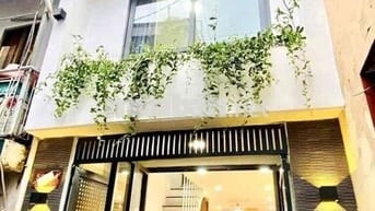 NHÀ ĐẸP GIÁ RẺ FULL NỘI THẤT XỊN 2PN2WC HẺM 6M LÊ ĐỨC THỌ GV