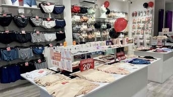 Sang Mặt Bằng Thời Trang Đẹp 500 CMT8 Quận 3