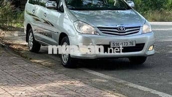 Toyota Innova 2010 G - 20000 km