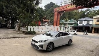 Kia Cerato 2020 1.6 MT - 999000 km