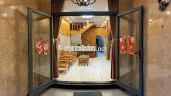 nhà 2 tầng Lô góc 2 mặt kiệt ô tô nhà xây kiên cố