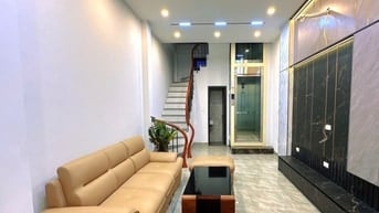 CỰC HIẾM –BÁN NHÀ TÂY HỒ Ở NGAY – 6 TẦNG THANG MÁY – 30m2 