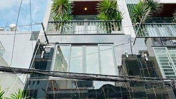 Nhà đẹp Đào Duy Anh, Phú Nhuận 64m² – 6PN 4WC  – giá 2 tỷ 550, SHR