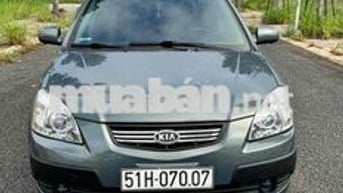 Kia Rio 2008 1.6 MT - 150000 km