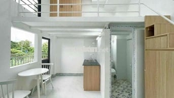 ngay vòng xoay Lăng Chả Cả tiện di chuyển về Q3, sân bay TSN