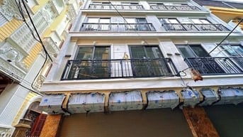 SIÊU PHẨM MẶT NGÕ _ OTO ĐỖ CỬA _ KINH DOANH _ THANG MÁY _Ở NGAY