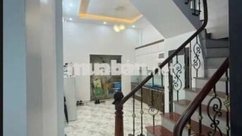 Tôi cần bán nhà mặt ngõ ô tô Đào Tấn, 6tầng thang máy full nội thất