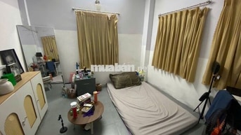 Trống 1 phòng 2tr3 trong nhà nguyên căn tại Lê Quang Định, Bình Thạnh