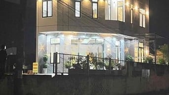 nhà căn gốc 2 mặt tiền khu dân cư gần vòng xoay an phú.sân 2 xe hơi