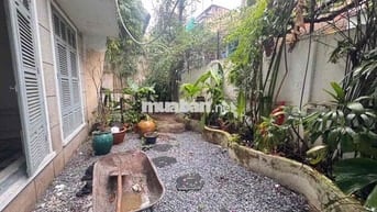 NGANG 9M, BIỆT THỰ SÂN VƯỜN, DTSD 700m2 TẠI HẺM 222 LÊ VĂN SỸ QUẬN 3