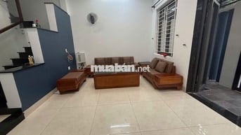 Cho thuê nhà phố Linh Tây, đường 18, 1 trệt 2 lầu