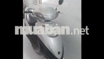 Victoria đi rước con