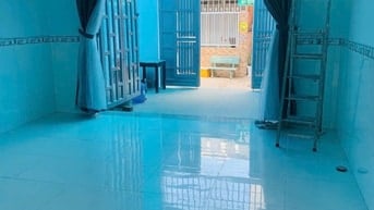 Bán gấp nhà cấp 4 có lửng. DT 4,5m x 19m Giá 6 tỷ 150