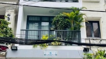 nhà 4 tầng 10 phòng.4,5x16m.HDT 50tr/tháng. Đường nhựa 8m sát mặt tiền