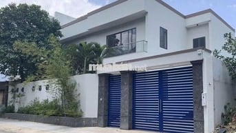 Hot! Villa thiết kế không gian mở 4P dtsd 300m² , có gara, 😍