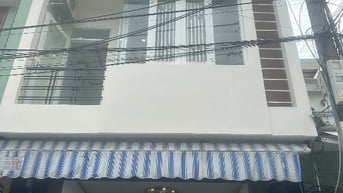 Gia đình cần bán nhà 3 tầng 3 mê Mặt tiền gần Hà Huy Tập -Trần Xuân Lê