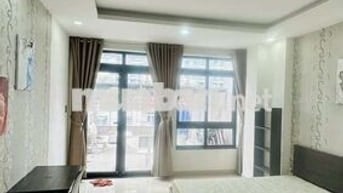 Studio sân thượng thoáng cạnh phú mỹ hưng