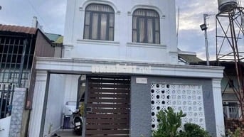 Nhà trung tâm Bảo Lộc DT: 97,5m Full thổ cư nhà mới 4 phòng ngủ