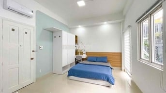 Căn Hộ Cửa Sổ Full Nội Thất Bình Thạnh Gần Hàng Xanh Cầu Thị Nghè Q1