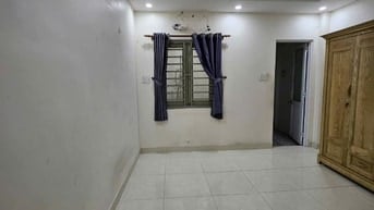 Tôi cần bán căn nhà ở ở đường ĐHT42, DT 101m2