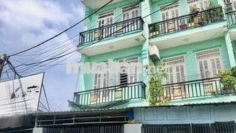 NHÀ MẶT TIỀN ĐƯỜNG THÔNG , NHÀ ĐẸP 2LAU 4PN 3WC. GẦN CHỢ XUÂN THỚI SƠN