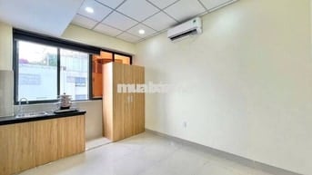 Phòng mới cửa sổ thoáng mát-Bùi Đình Túy gần chợ Bà Chiểu