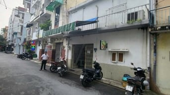 Bán nhà 654/8 Cộng Hòa, P.13, Tân Bình, ngay nhà ga T3