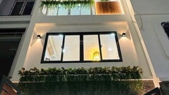 Làm ăn thua lỗ bán nhà 49m2 Đường Phan Đăng Lưu, P. 3, Quận Phú Nhuận,