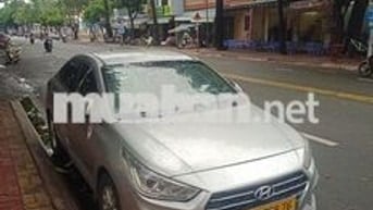 Xe mới mua, muốn lên đời 7 chổ để chạy dịch vụ